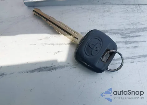 2002 Toyota Camry Le from USA, damaged, VIN JTDBE32K220068393